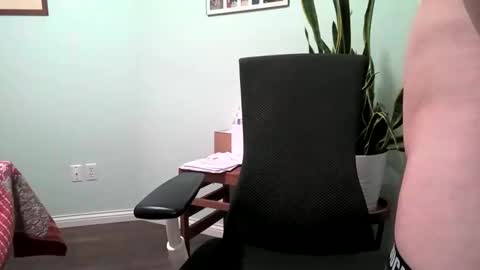 Snapshot of caressluving chatting on 29, 3, 2026 Caressluving online show from 29, 3, 2026