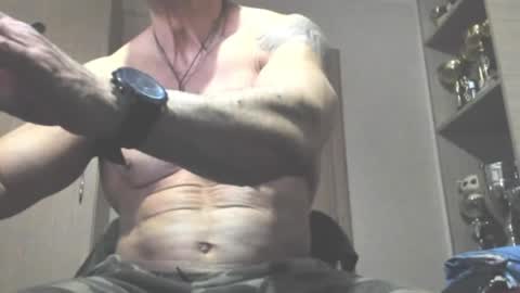 Snapshot of carin_the_body chatting on 1, 5, 2026 Laz online show from 1, 5, 2026
