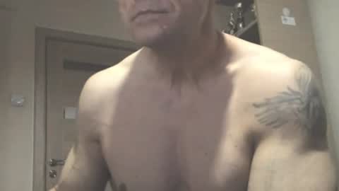 Snapshot of carin_the_body chatting on 19, 6, 2026 Laz online show from 19, 6, 2026