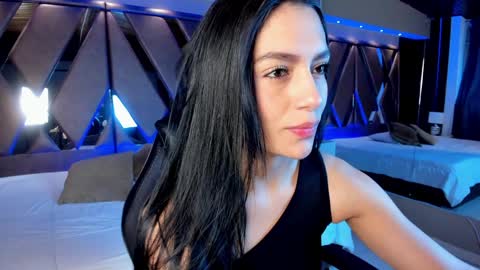 Snapshot of carina_rossi chatting on 10, 1, 2025 Carina online show from 10, 1, 2025