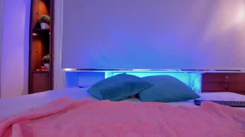 Snapshot of carina_rossi chatting on 12, 3, 2025 Carina online show from 12, 3, 2025