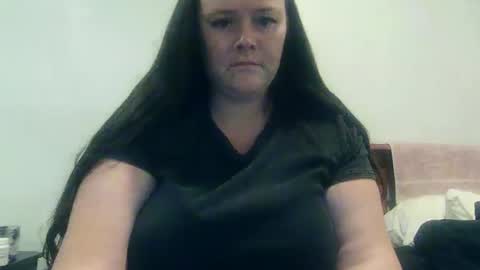 carinabro10 online show from 3, 10, 2025