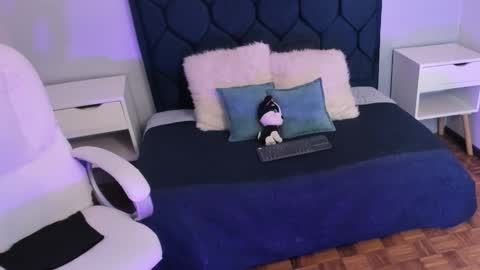 Snapshot of carinasommers chatting on 1, 11, 2025 CARINA online show from 1, 11, 2025