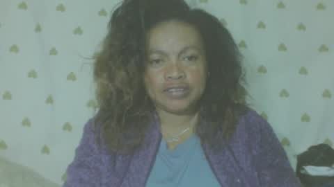 Snapshot of carinesexy69 chatting on 13, 6, 2026 carinesexy69 online show from 13, 6, 2026