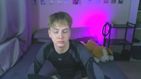 Snapshot of carl_kvirrr chatting on 18, 12, 2024 Carl online show from 18, 12, 2024