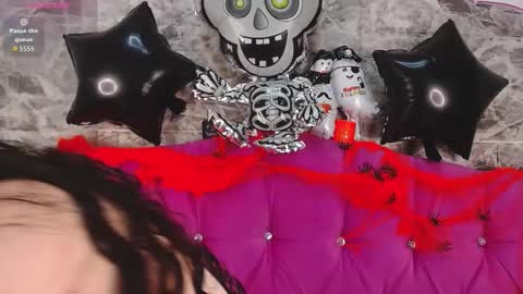 Carla naugthy  online show from 27, 10, 2025