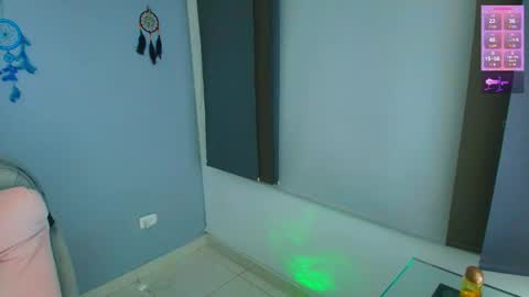 Snapshot of carla_rossi chatting on 24, 4, 2026 Carla online show from 24, 4, 2026