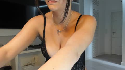 carla_secretary online show from 3, 12, 2024