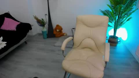 Snapshot of carla_shine chatting on 14, 1, 2026 carla_shine online show from 14, 1, 2026