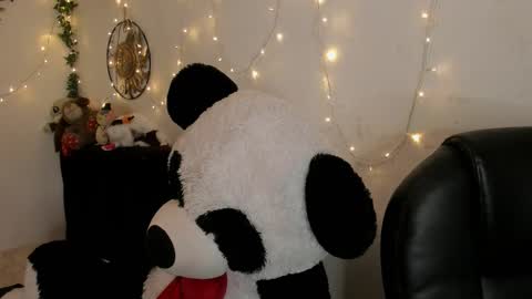 Snapshot of carla_smith__ chatting on 15, 12, 2025 Carla online show from 15, 12, 2025