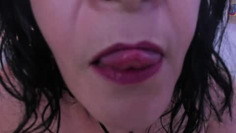 Snapshot of carla_sns chatting on 5, 5, 2026 Carla online show from 5, 5, 2026