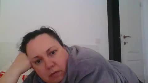 Snapshot of carlaruth chatting on 3, 11, 2025 Carlaruth online show from 3, 11, 2025