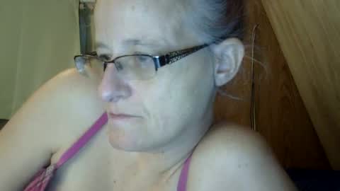 Snapshot of carleeswoman08 chatting on 14, 2, 2025 carleeswoman08 online show from 14, 2, 2025