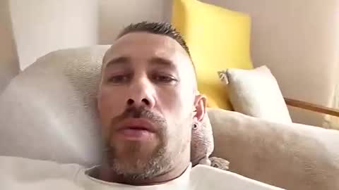 carlosrm440882 online show from 29, 3, 2026