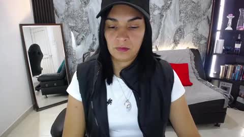 Carlota online show from 19, 10, 2025