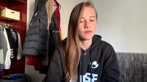 Snapshot of carlotta4you chatting on 8, 1, 2025 Carlotta4you online show from 8, 1, 2025