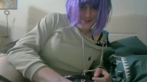 Samantha Foxey online show from 12, 4, 2026