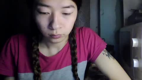 CarlyJoy online show from 17, 2, 2025