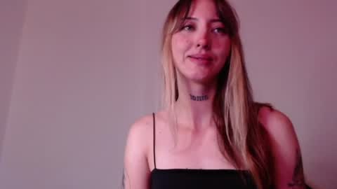 Snapshot of carmennrusso chatting on 1, 8, 2026 carmennrusso online show from 1, 8, 2026