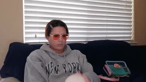 Snapshot of carnalflower95 chatting on 15, 4, 2026 Brooke online show from 15, 4, 2026