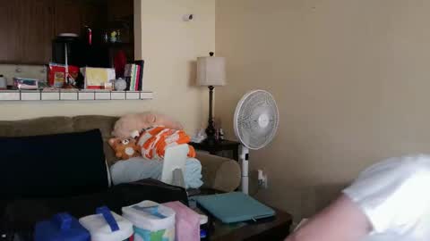 Snapshot of carnalflower95 chatting on 21, 4, 2026 Brooke online show from 21, 4, 2026