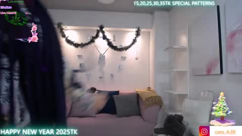 Caro Fisher online show from 3, 1, 2025