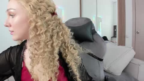 Snapshot of carol_may_ chatting on 30, 4, 2026 carol_may_ online show from 30, 4, 2026