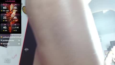 Snapshot of carolaine69_ chatting on 6, 5, 2026 Caroline online show from 6, 5, 2026