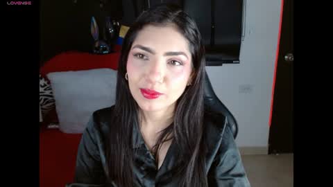 Caroline online show from 30, 6, 2026