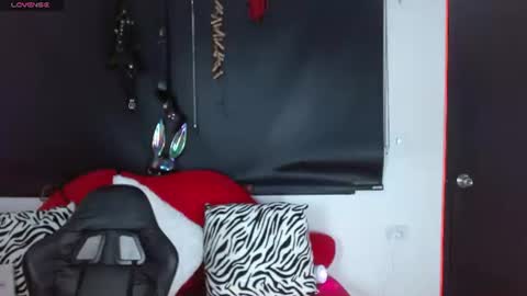 Caroline online show from 28, 7, 2026