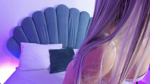 Carolain online show from 26, 9, 2025