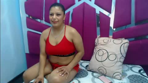carolina suarez online show from 13, 4, 2026
