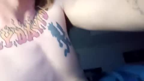 carolinajuggalo17 online show from 4, 4, 2026