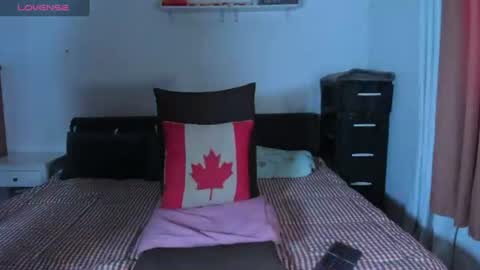 caroline_east online show from 8, 7, 2026