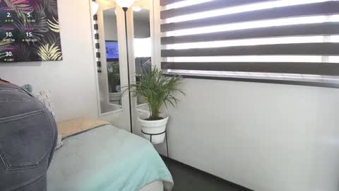 C A R O L I N E online show from 17, 1, 2025