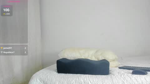 Snapshot of caroline_tovar_ chatting on 11, 12, 2024 Caroline Tovar   Lovense is active my orgasms in your hands Give me more pleasure and make me cum online show from 11, 12, 2024