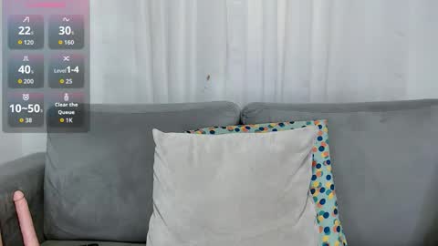 Caroline  online show from 29, 9, 2025