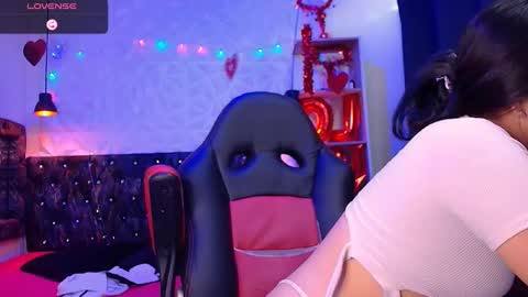 Caroline Scoth online show from 28, 2, 2025