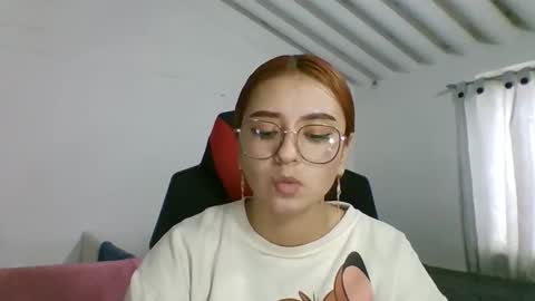 Snapshot of carolinnapinkman chatting on 14, 5, 2026 carolinnapinkman online show from 14, 5, 2026
