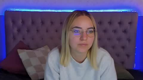 CarollFlexx online show from 5, 11, 2025