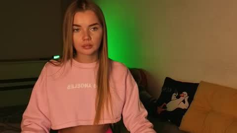 Snapshot of carriebradshawww chatting on 22, 12, 2025 carriebradshawww online show from 22, 12, 2025