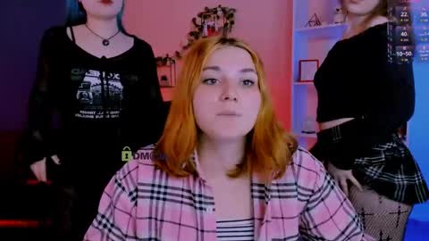 casey_meow_ online show from 12, 4, 2026