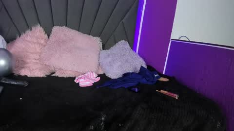 Cassie Jones online show from 28, 1, 2025