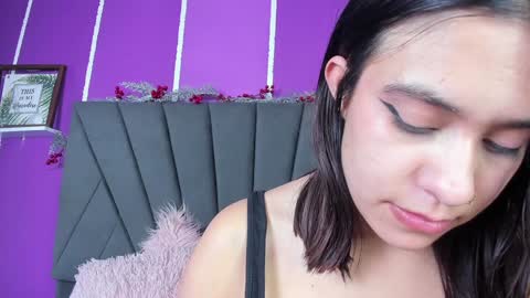 Cassie Jones online show from 3, 2, 2025