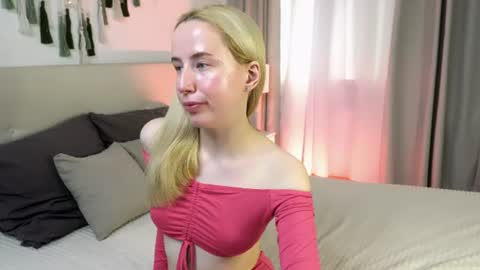 Snapshot of cassie_kelman chatting on 3, 7, 2026 Cassie online show from 3, 7, 2026