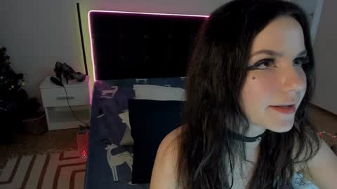 Snapshot of cassieevanss chatting on 8, 1, 2025 Cassie online show from 8, 1, 2025