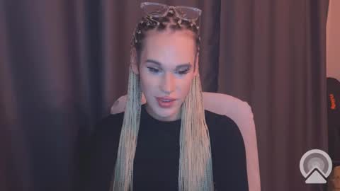 Cassie online show from 4, 12, 2024