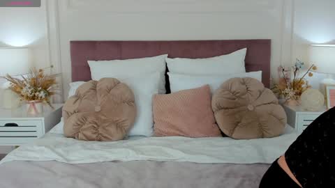 Curly online show from 24, 1, 2025