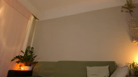  cassandra  online show from 15, 4, 2026