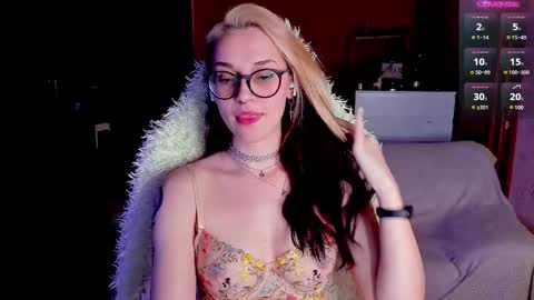 Snapshot of cassy_moore chatting on 12, 3, 2025 Ellie online show from 12, 3, 2025